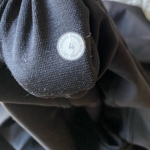 Lululemon Wunder Under High-Rise Crop 23" Full-On Luxtreme, Size 4 - Picture 7 of 7